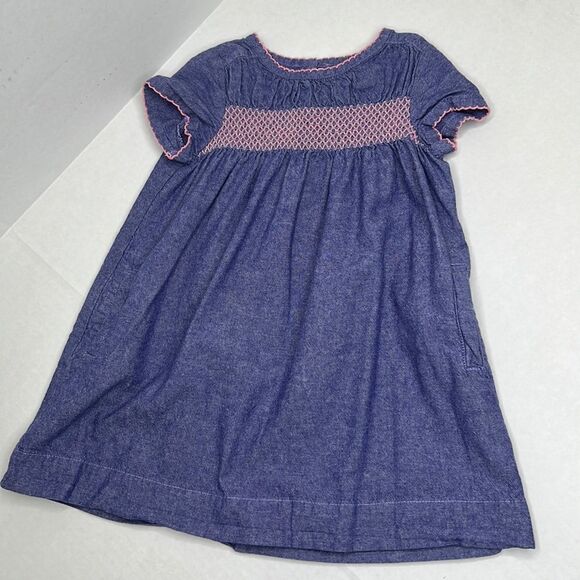 Mini Boden blue Chambray smocked dress with puff sleeves EUC size 2-3 years - Picture 1 of 10
